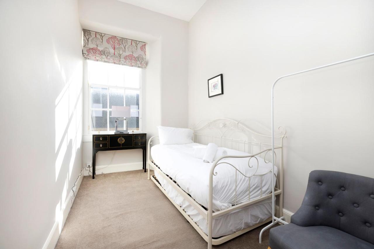 Joivy Contemporary Flat In The New Town Edimburgo Exterior foto