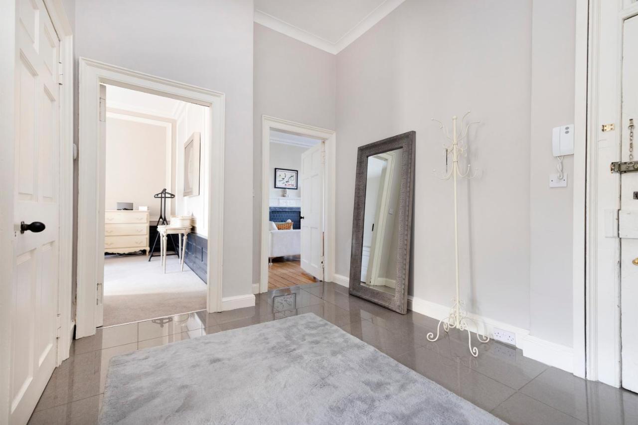 Joivy Contemporary Flat In The New Town Edimburgo Exterior foto