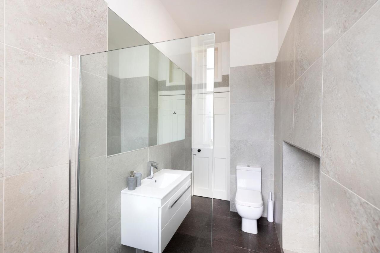 Joivy Contemporary Flat In The New Town Edimburgo Exterior foto